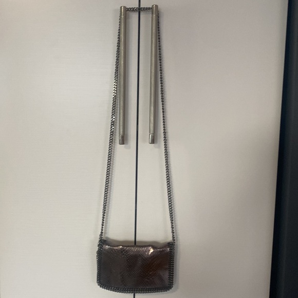 Stella McCartney like new metallic silver snake crossbody bag. - Picture 2 of 8